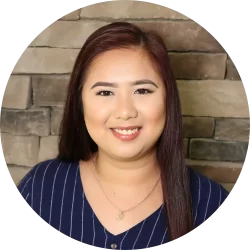 Lhenie Headshot 2025 Circle